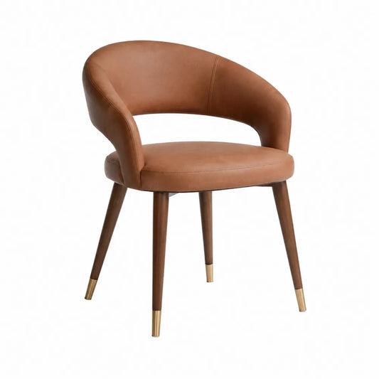 Chaise de salle à manger avec accoudoirs similicuir PU cognac coque incurvée pieds en bois d’hévéa embouts laiton 58 cm x 60 cm x 78 cm